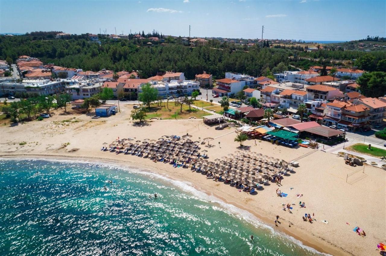 Irina Villa Nea Potidea Beach - 7 Guest المظهر الخارجي الصورة